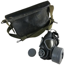 US Army - M5-11-7 Army Combat Mask & bag