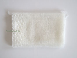 Wunderbarer Neugeborenen-Wrap mit Birgabordüre, Cremeweiß