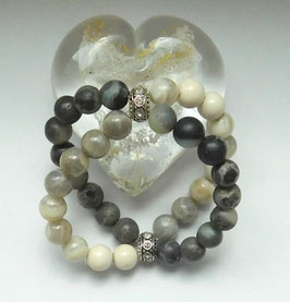 Doppelarmband aus Mondstein, Jaspis und Howlith