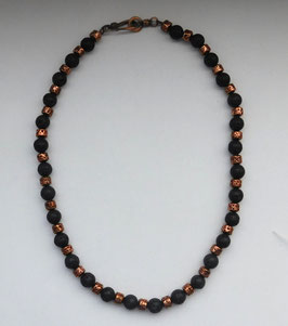 Kette mit schw. und kupferfarbener Lava 40 cm