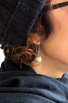 Orecchini pendenti in argento sterling con grandi perle di 13 mm di diametro