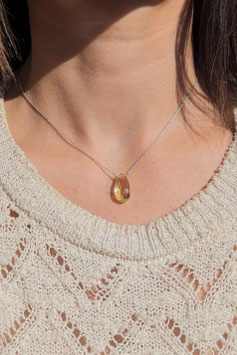 Collana con quarzo limone a forma di goccia da 18x10 mm di eccellente qualità, montato su catena diamantata in argento 925