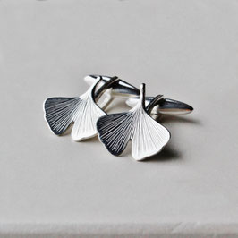 GINKGO - gemelli in argento con foglie di ginko incise a mano