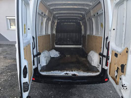 Tovorni kombi 12m3