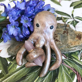 Brosche Octopus mit Rosenquarz