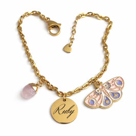 Personalisiertes Armband mit Motte und Rosenquarz | Romantischer Schmuck | Geschenkidee mit Name
