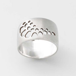 BAGUE "GRAINES DE FOLIE" BOMBÉE SATINÉE