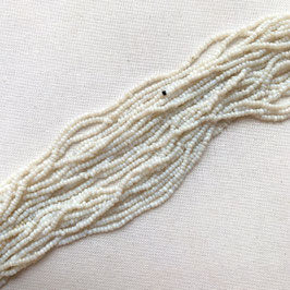 12-003)VINTAGE BEADS (Dull WHITE 　RoundRocailles14/0)   VI003