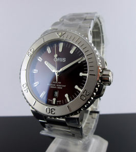 Oris Aquis Date Cherry 01 733 7730 4158-07 8 24 05PEB