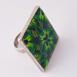 52.Bague jungle vert carré plaqué argent