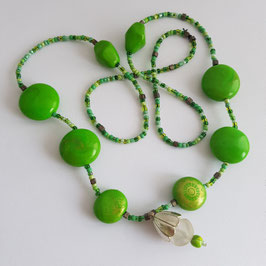 21DES. Collier long vert