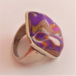 154. Bague violine orange plaqué argent