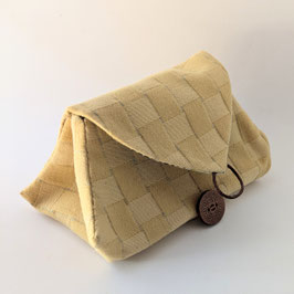 62. Pochette à bijoux