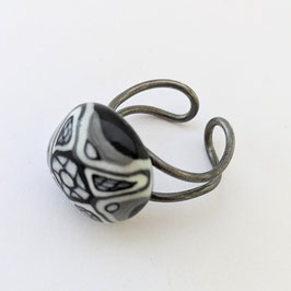 BF2. Bague mosaïque noir et blanc