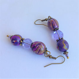 1.Boucles d'oreilles violines