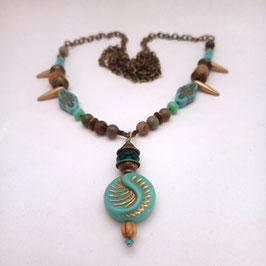 15. Long collier ethnico blue