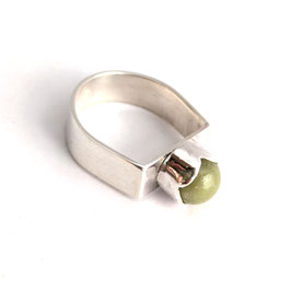 101. Bague en argent "Jade"