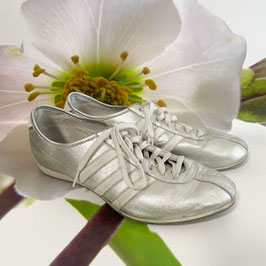 Sneakers adidas 6.5 OKAPI silber VINTAGE 2000 Y2K Style