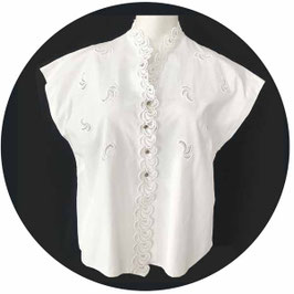 Bluse ärmellos Gr. M weiss mit St. Gallerspitzen an Ausschnitt und Verschlusspasse VINTAGE 1950s