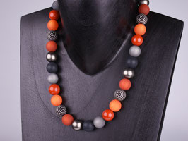 Halskette “Tilda”, elegante Damenkette aus Polaris- und verschiedenen Akzentperlen in Orange- und Grautönen