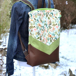 Rucksack VARO / Blumen / Wiese / grün & braun