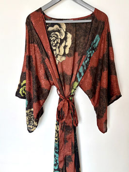 Seidenkimono aus Ibiza mittellang MOONFLOWER schwarz geblümt