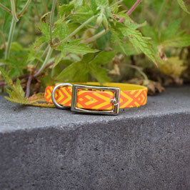 Yellow/orange arrows