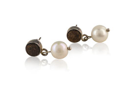 Lignum ear studs with freshwater pearl