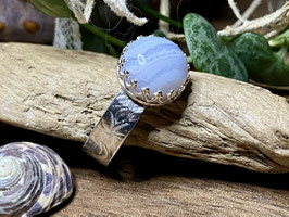 Fingerring aus Silber 925 mit Chalcedon