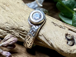 Fingerring aus Feinsilber mit Zirkonia