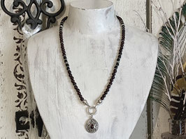 Halskette aus Granat, Onyx und Silber 925