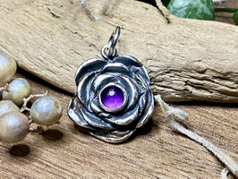 Anhänger 'Rose' aus Feinsilber mit Amethyst