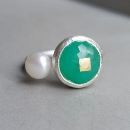 Chrysoprasring mit Perle Silber 750 Gold