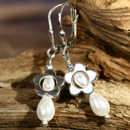 Ohrschmuck "Blumen-Perlen"