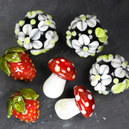 Set "Blumen-Erdbeeren-Pilze"