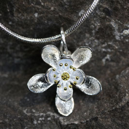 Halskette "Kirschblüte"