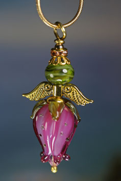 Kettenanhänger Schutzengel-Rosenknospe "Ruby Kiss" Gold oder Silber