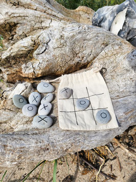 Einzigartiger Spielspaß mit Steinen von Rügen - Handverlesen und Handgefertigt