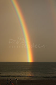 Regenbogen am Meer