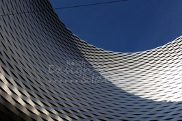 Netz-Fassade