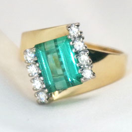Goldring 750er Gold · Grüner Turmalin & Brillanten