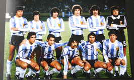 Ossie Ardiles originally hand signed photo ( Argentina Legend and 1978 World Champion ) + COA