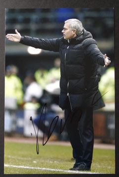 José Mourinho originally hand signed photo ( Manager / Trainer / Coach ) + COA