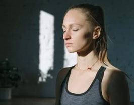 Yin Yoga & Meditation Donnerstag 19.30 Uhr (mit Vorerfahrung im Yin Yoga)