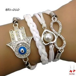 Bracelet infini blanc multi-breloques main de Fatma et coeur perlé