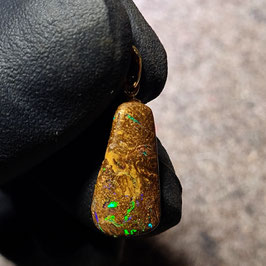 Queensland Boulder Opal 0350 mit 925er Silberöse (vergoldet)