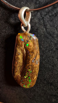 Queensland Boulder Opal 010 mit 925er Silberöse