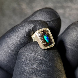 Boulder-Opal-Ohrstecker 0830 mit 925er Einfassung