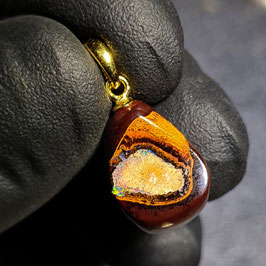 Queensland Boulder Opal 0358 mit 925er Silberöse (vergoldet)