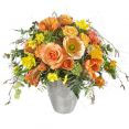 La vita e bella!   Blumenstrauss in kräftigen Farben, incl. Zustellung und Begleitkarte.